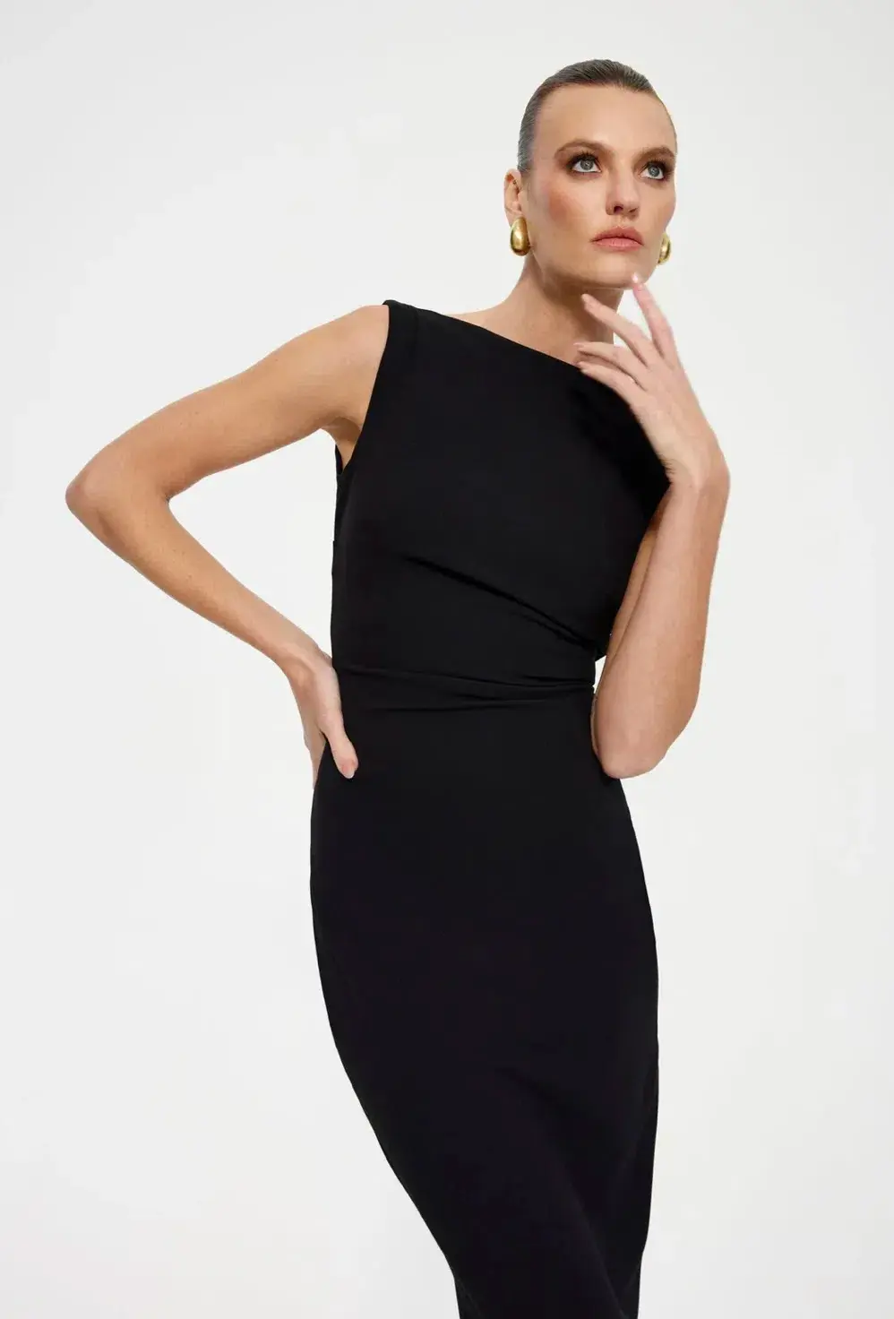 Effie Kats Verona Gown Black Size AU 10 for rent on The Volte - main image