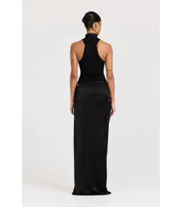 Henne Soraia Dress Black Size AU 6 for rent on The Volte - image 4