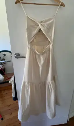 Shona Joy Cecilia Twist Bodice Midi Dress - cream size 10 for rent on The Volte - image 7