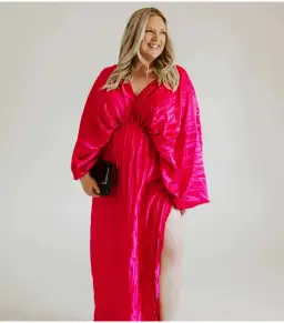 L'Idee De Luxe Gown Punch Size AU 16 for rent on The Volte - image 3