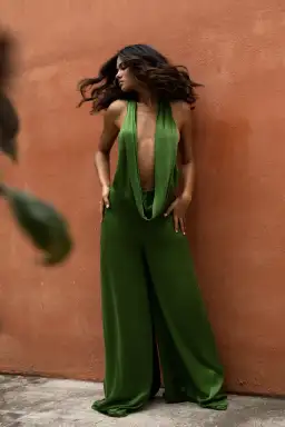 Rat & Boa Julianna Jumpsuit Green Size AU 10 for rent on The Volte - image 2