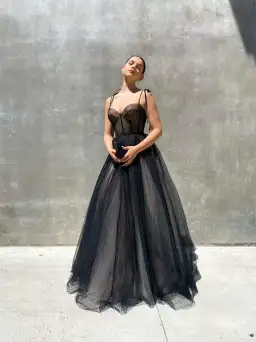 Gossip Gowns Emily Gown Black Size AU 4