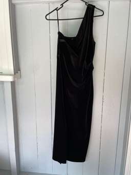 Bec and Bridge Oliviane Velvet Asymmetrical Midi Black Size 10 for rent on The Volte - image 4