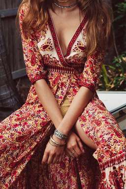 Arnhem Wild Magnolia Maxi Dress in Sunset Size 10