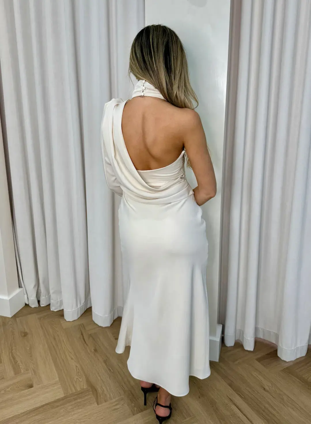 Misha Constantina One Sleeve Midi Dress Ivory Size 8/S for rent on The Volte - main image