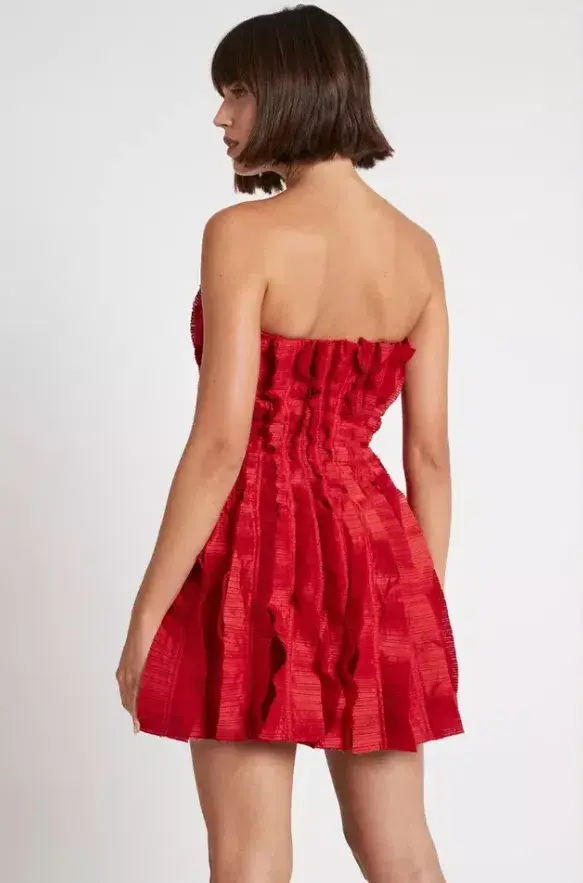 AJE Hybrid Mini Red Size 6 for rent on The Volte - main image