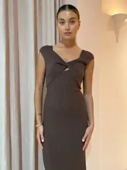 SIR THE LABEL SYLVIE TWIST DRESS CHOCOLATE SIZE AU 8 for rent on The Volte - image 4