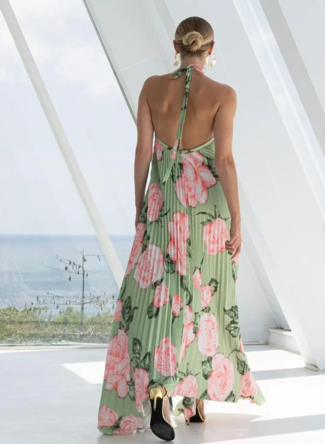 L'Idee Deesse Gown Fleur Rose Size AU 10 for rent on The Volte - main image