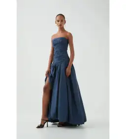 Aje Violette Set in Slate Size AU 6 for rent on The Volte - image 2