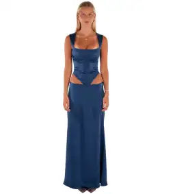 I am Delilah Midnight Valerie Size AU 8 for rent on The Volte - image 1