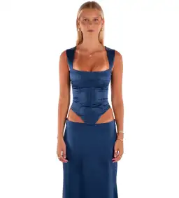 I am Delilah Midnight Valerie Size AU 8 for rent on The Volte - image 3