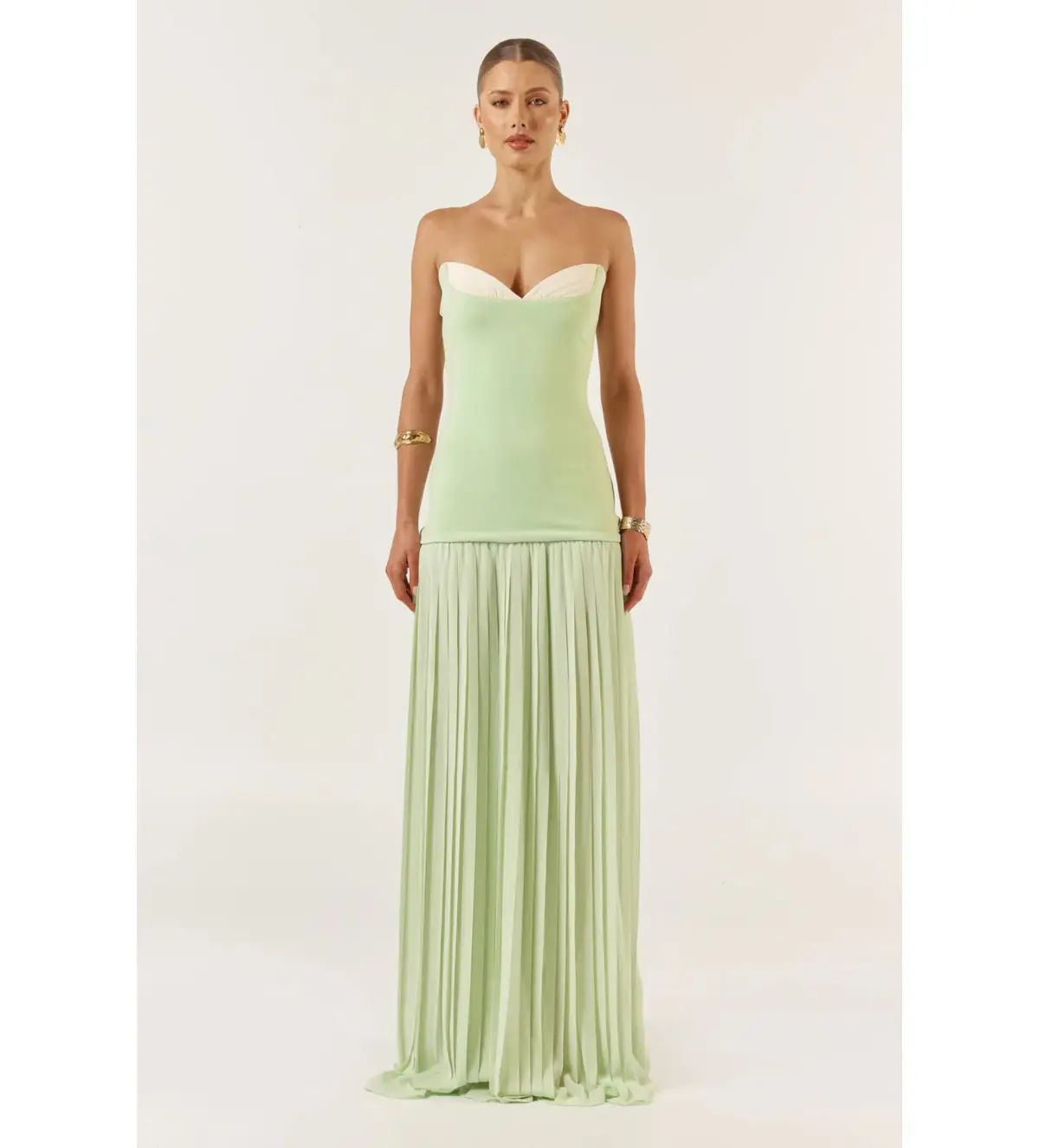 She is OLLÁ Nicolette Maxi Dress Green Size M/AU 10 - Image 1