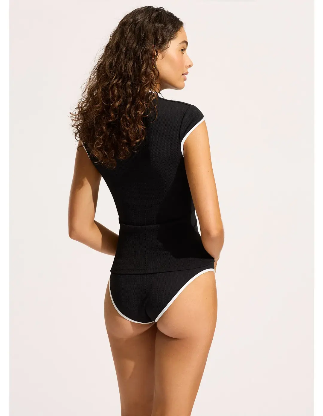 Seafolly Beach Bound Cap Sleeve Sunvest Black Size M/Au 12 for rent on The Volte - main image