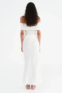 Benni Nico Off Shoulder Maxi Dress White Size 6 for rent on The Volte - image 2