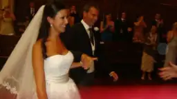 Pronovias Bridal size 10 for rent on The Volte - image 9