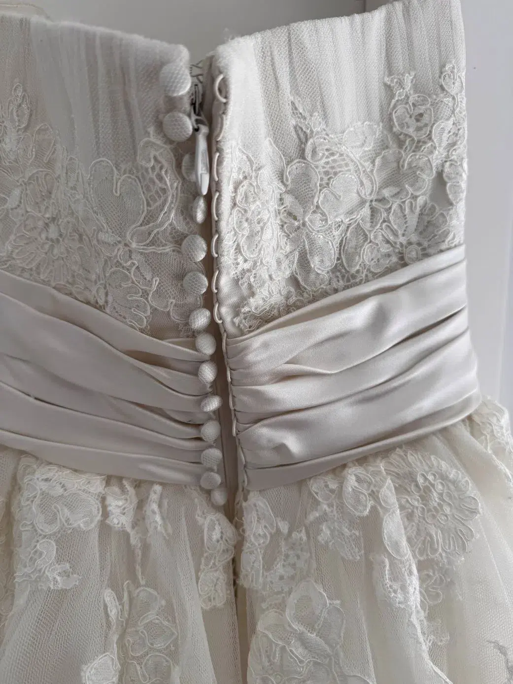 Pronovias Bridal size 10 for rent on The Volte - main image