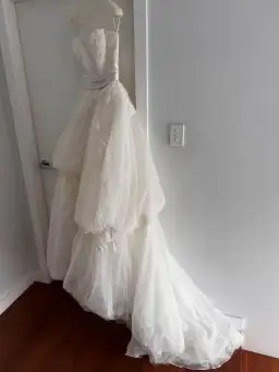 Pronovias Bridal size 10 for rent on The Volte - image 14