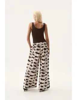 AJE Airlie Relaxed Pants Light Plume Size 10 for rent on The Volte - image 7