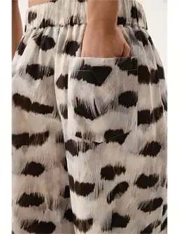 AJE Airlie Relaxed Pants Light Plume Size 10 for rent on The Volte - image 3