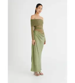Benni Yasmin Off Shoulder Maxi in Pistachio Size 12 for rent on The Volte - image 2