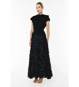 Manning Cartell Enchantment Set Size 12 for rent on The Volte - image 2