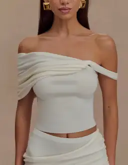 Meshki Irene Top & Skirt Set Ivory Size AU 8 for rent on The Volte - image 5