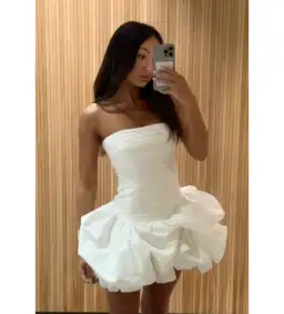 Aje Violette Bubble Mini White Size 8 for rent on The Volte - image 4