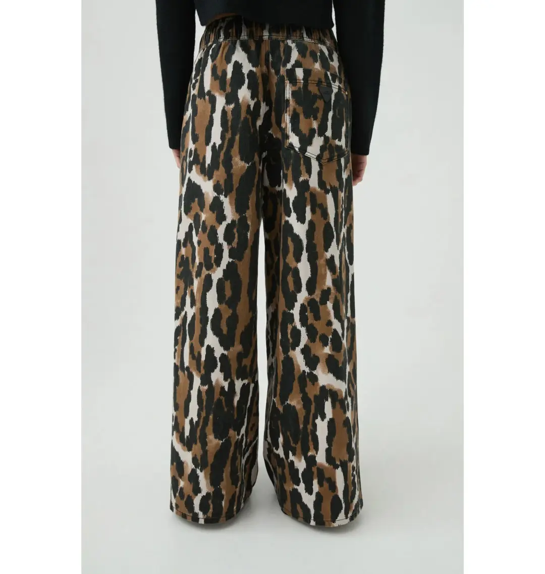 Aje Sienna Denim Jeans Size 12/L for rent on The Volte - main image