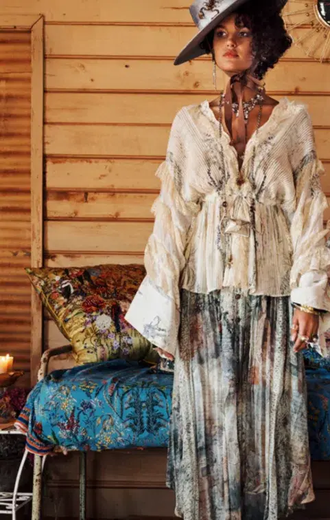 Camilla Tie Front Lace Insert Layer in Memories Of Moree Size M / AU 12 for rent on The Volte - main image