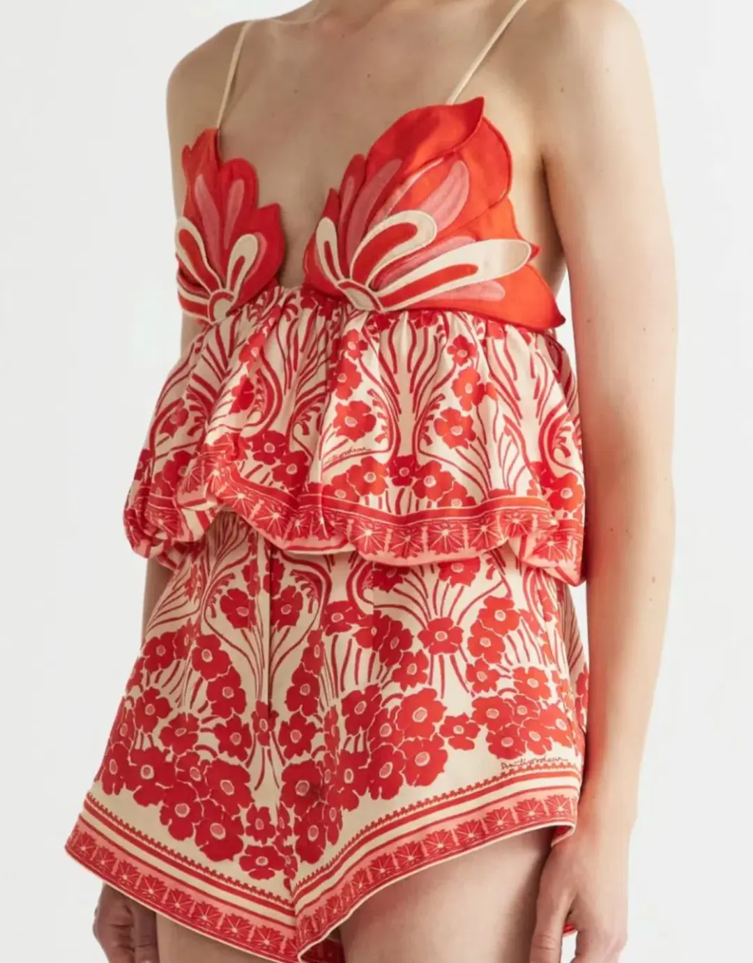 Antipodean Clover Set in Cherry Bomb Size AU 6 for rent on The Volte - main image