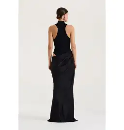 Henne Soraia Maxi Dress Black Size 10 for rent on The Volte - image 4