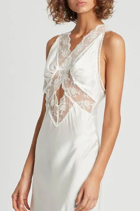 Sir the Label Aries Cut Out Gown White Size 1 AU 8 for rent on The Volte - main image