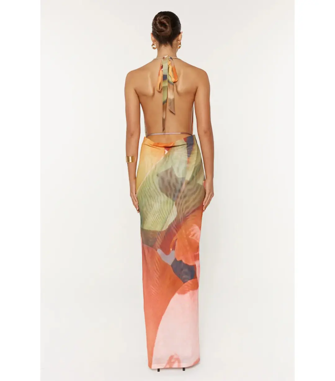 She is OLLÁ Pamela Maxi Dress Print Size S / AU 8 for rent on The Volte - main image