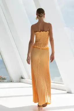 L'ldee Maya Gown in Sorbet Size AU6 for rent on The Volte - image 3