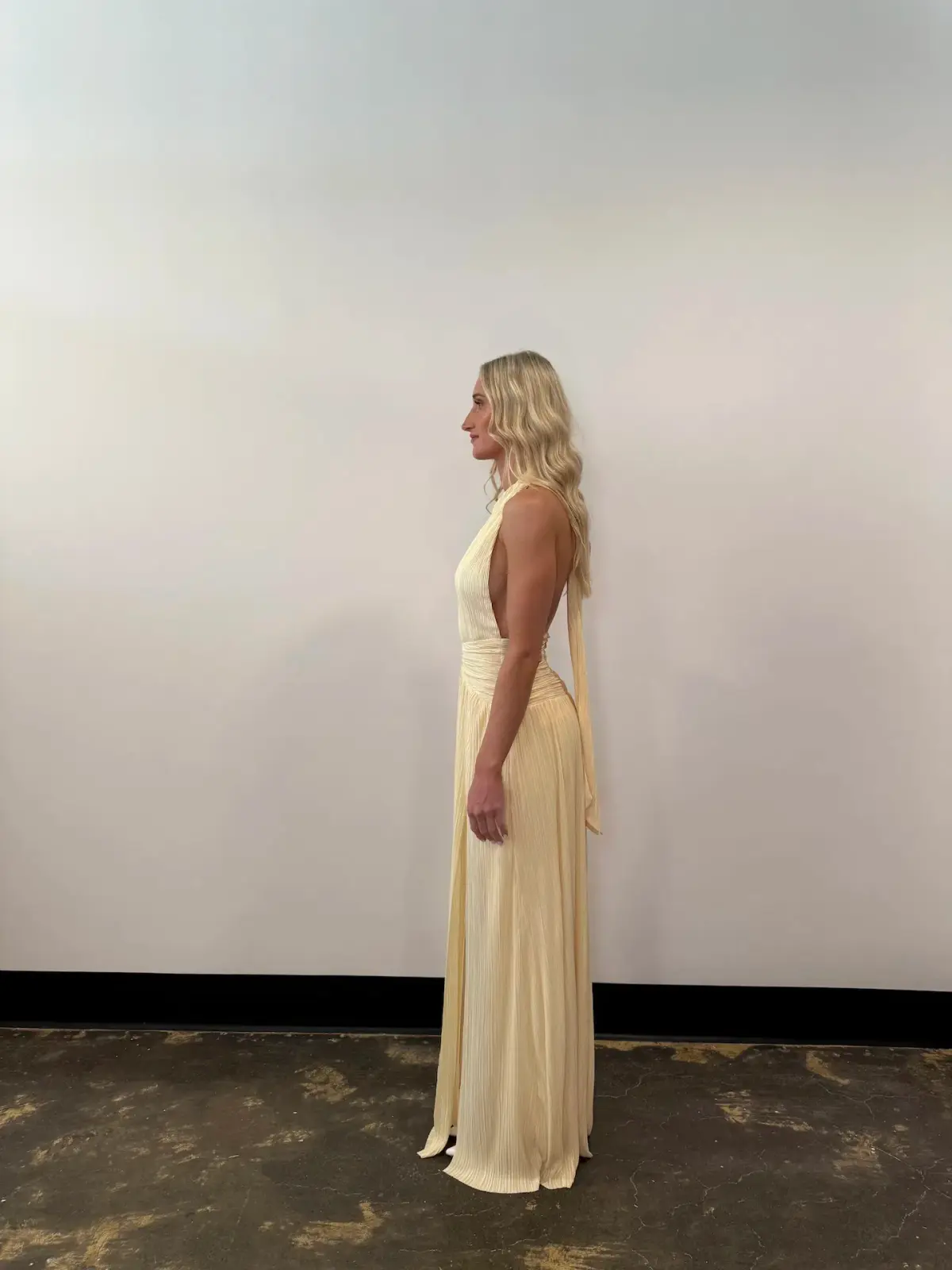 NOOKIE DESIREE HALTER GOWN / YELLOW / SIZE 8 - Image 2