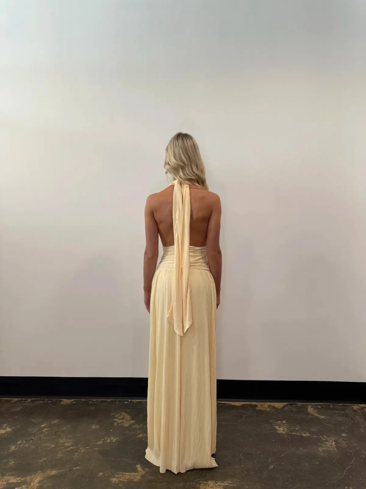 NOOKIE DESIREE HALTER GOWN / YELLOW / SIZE 8 - Image 3