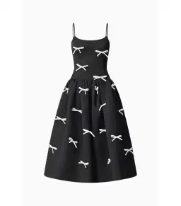 Elliatt Ursula Midi Dress Black Size AU 10 for rent on The Volte - image 4