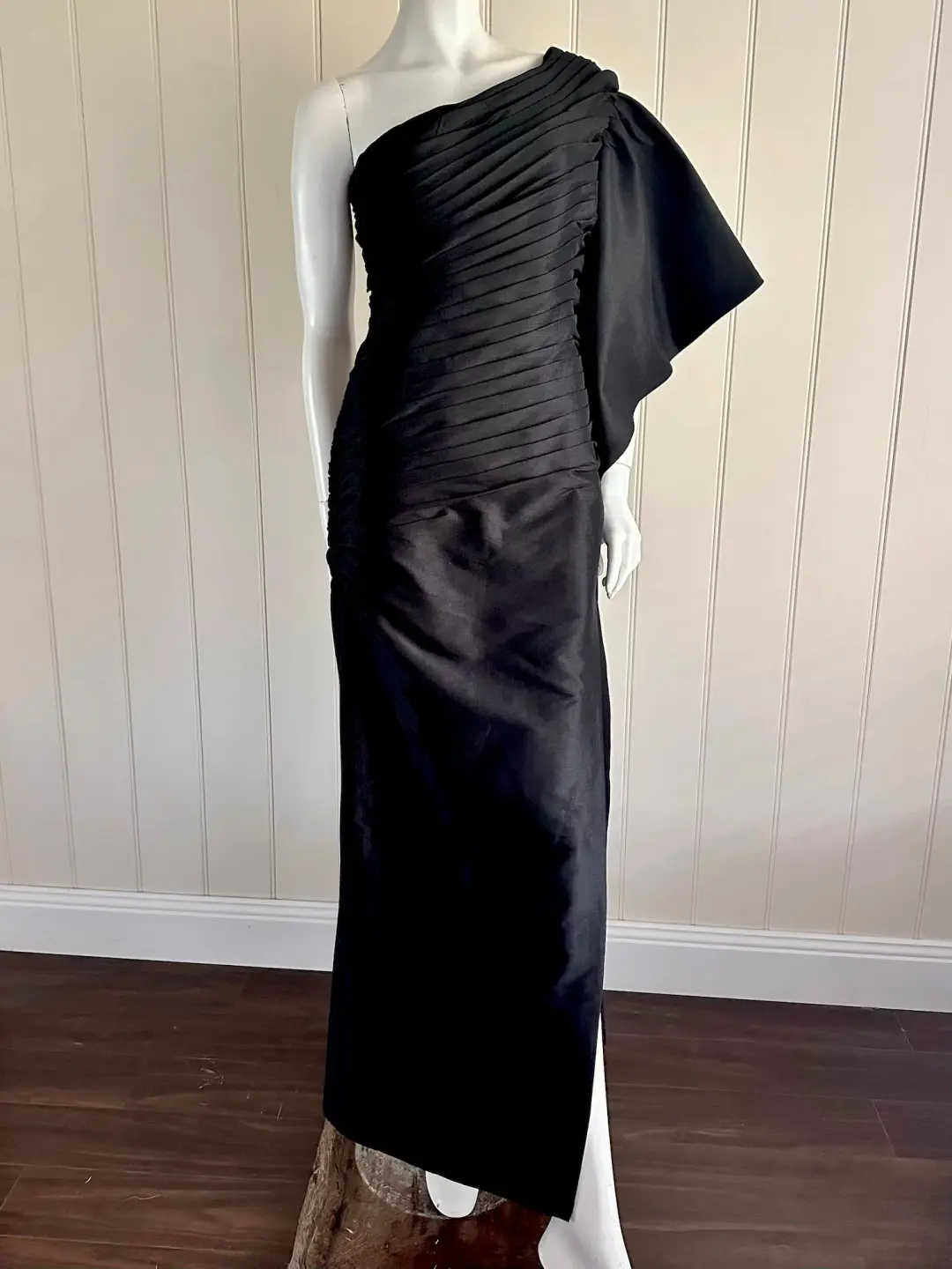 RACHEL GILBERT one shoulder black gown Size 10 for rent on The Volte - main image