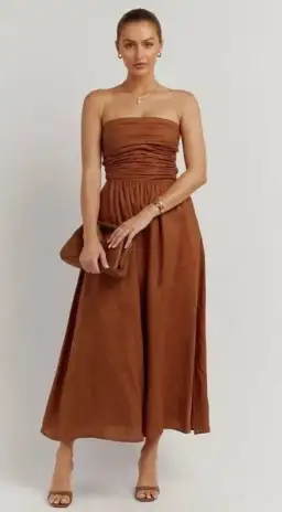 Dissh linnen spice maxi for rent on The Volte - image 2