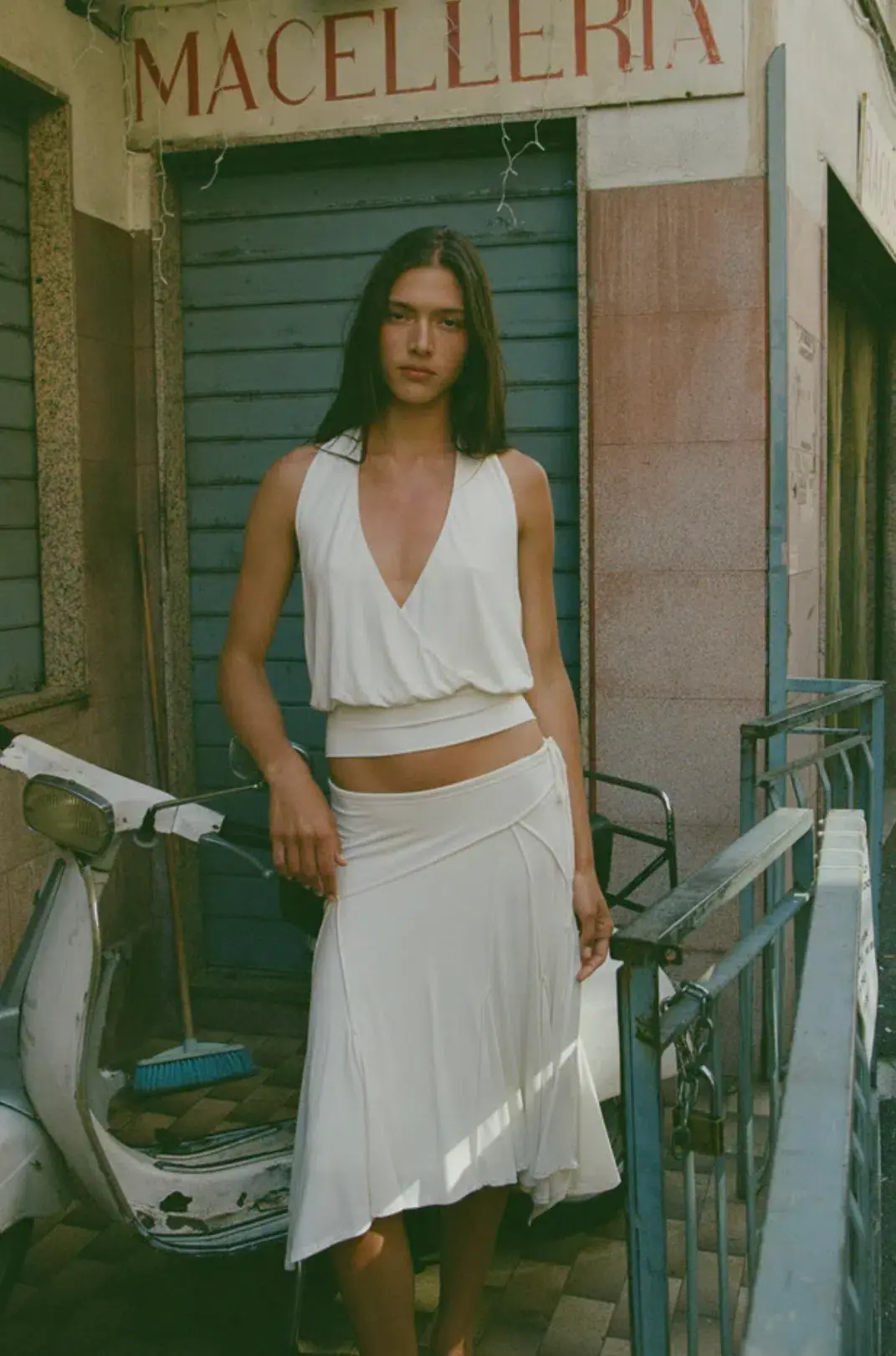 With Jean Sharni set - Image 4