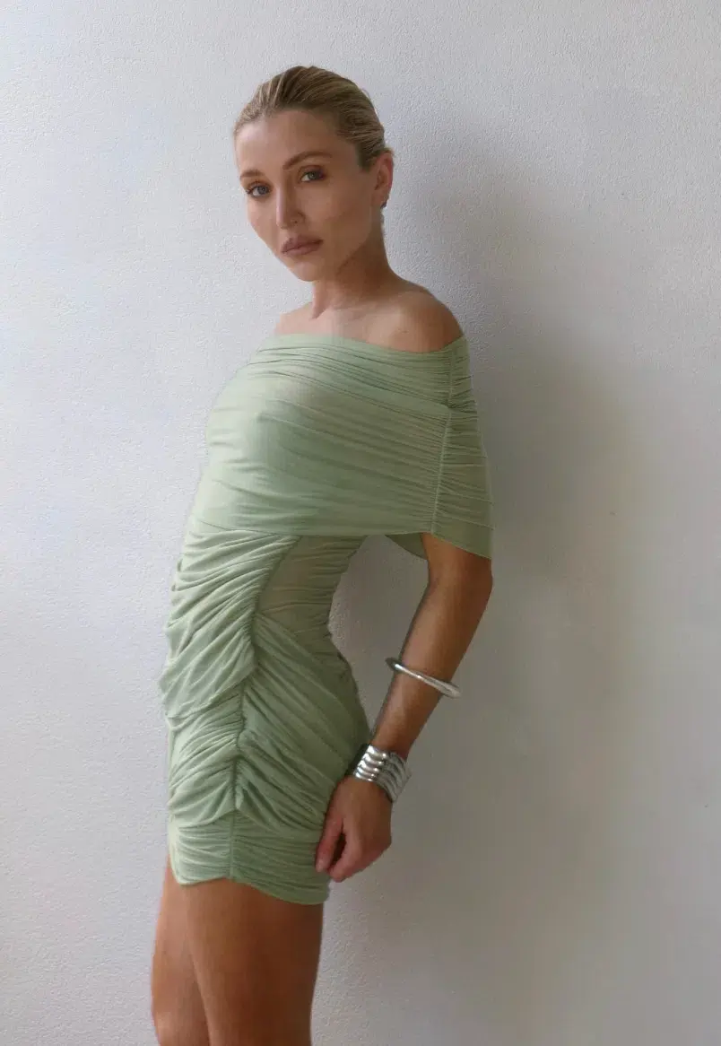 Benni Otto Mini Dress in Pistachio Green size 8 - Image 2