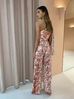 Significant Other Simone Set In Pink Sangria Floral - Size 8 for rent on The Volte - image 2