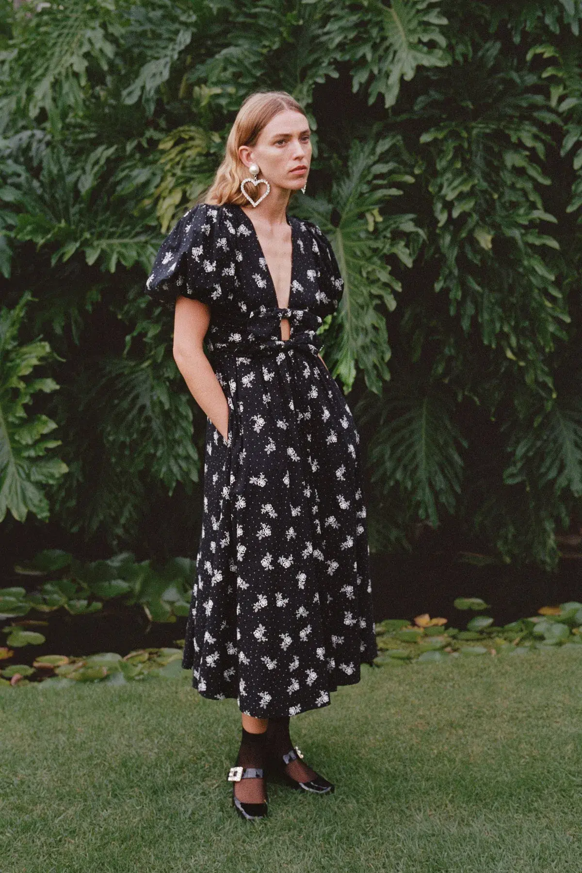 Lovaan Devon Dress Vintage Rose Black Size 8 - Image 5