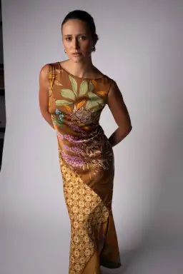 One Fell Swoop Fleur Monica Maxi-Koi No Mori Multi Size 6