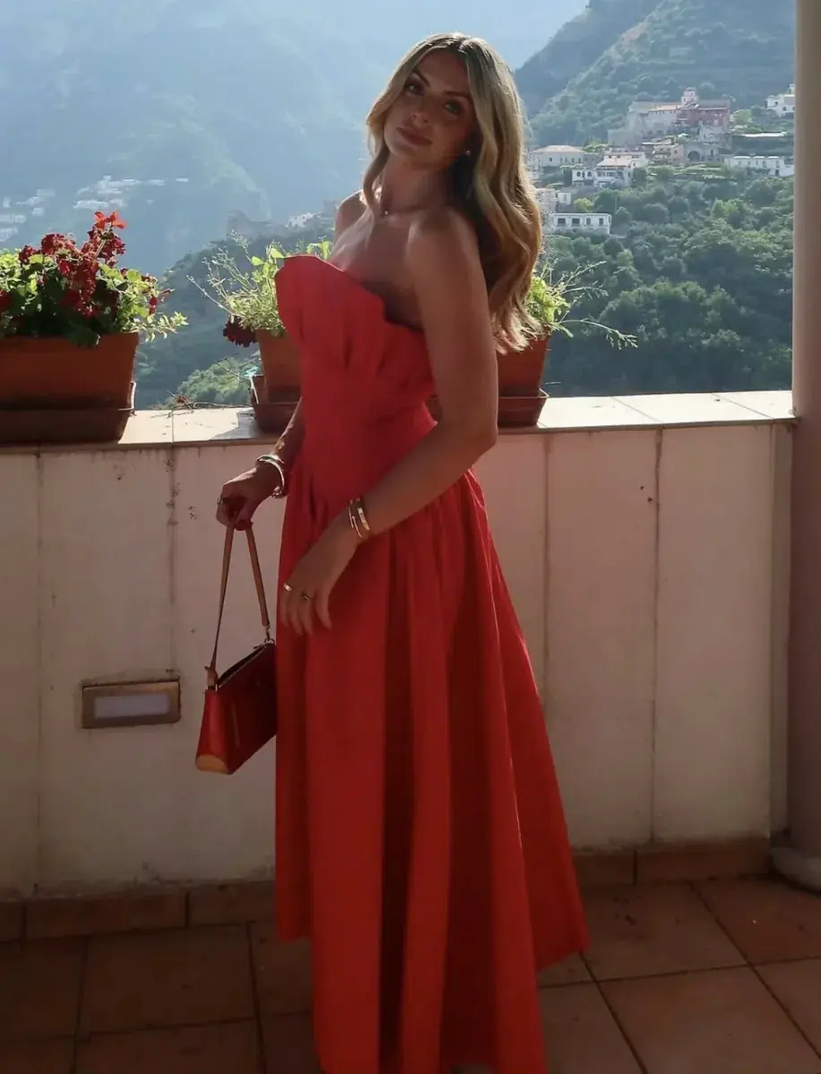 Elliatt Laurel Gown Red Size 10 - Image 3