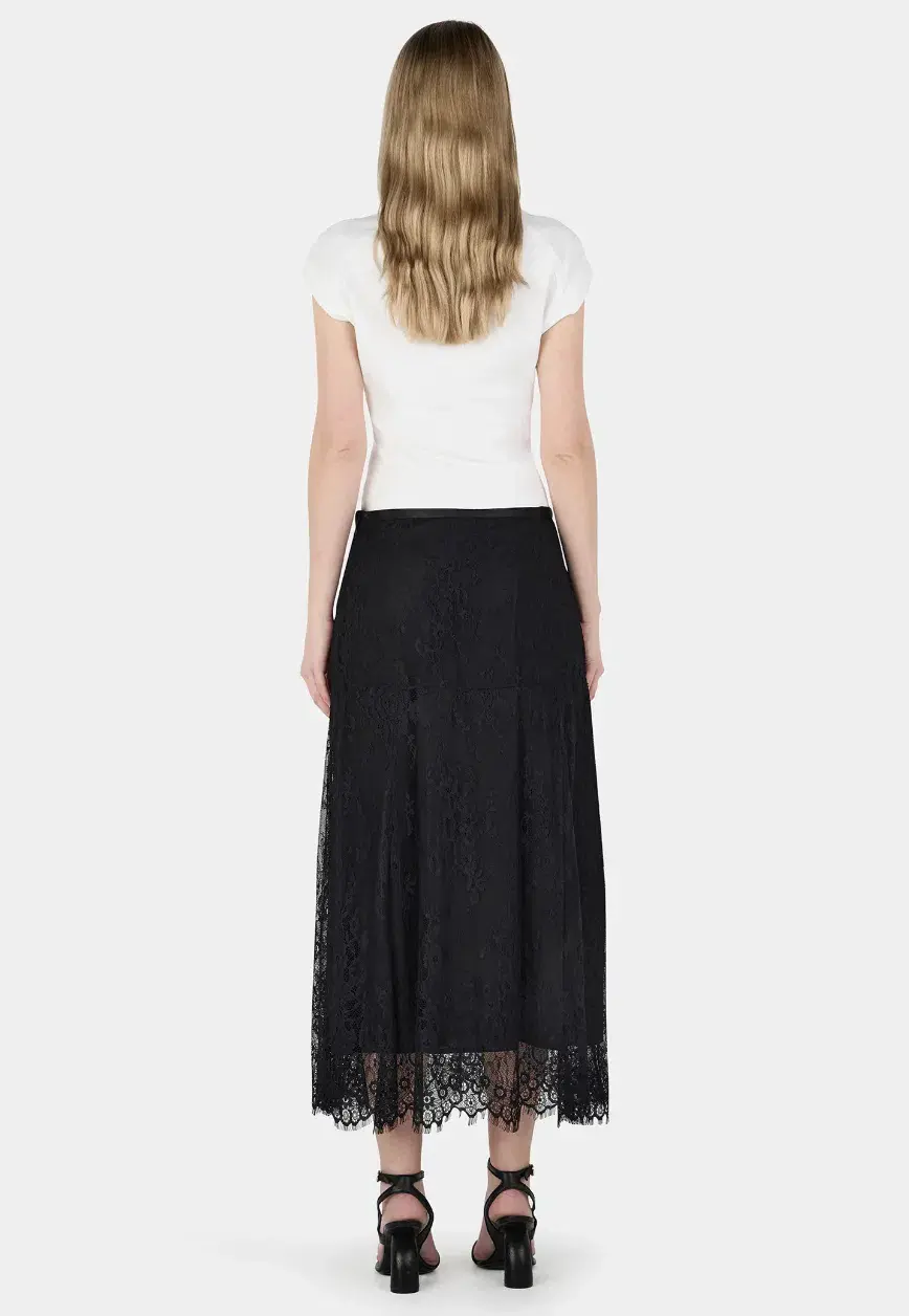 Hansen and Gretel Thandie Top Black and Emaneul Lace Skirt Black - Image 4