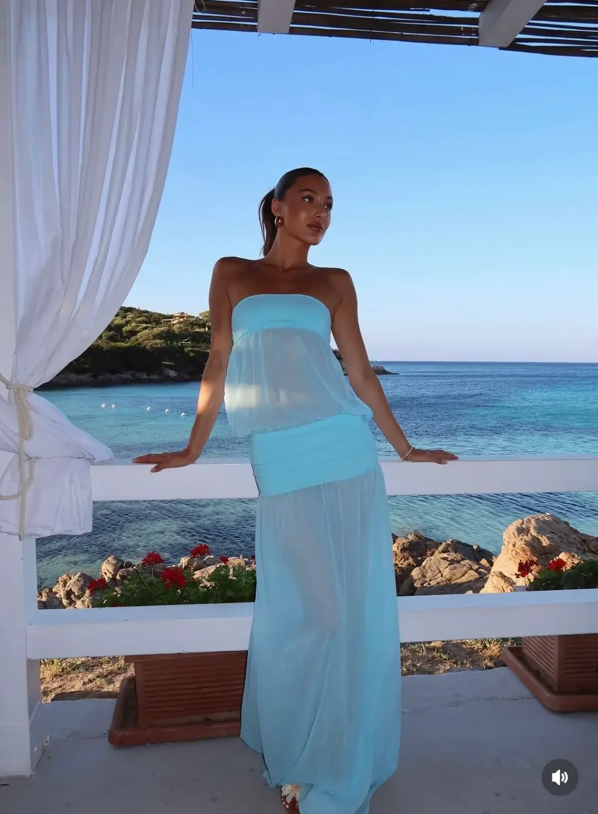 Ance Gria Romeo gown aqua size M - Image 1