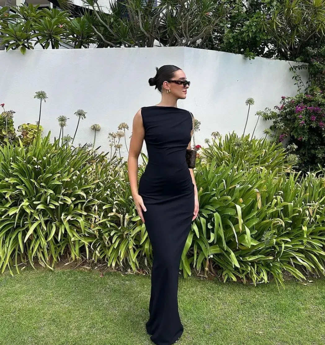 Verona Maxi Black Size 10 for rent on The Volte - main image