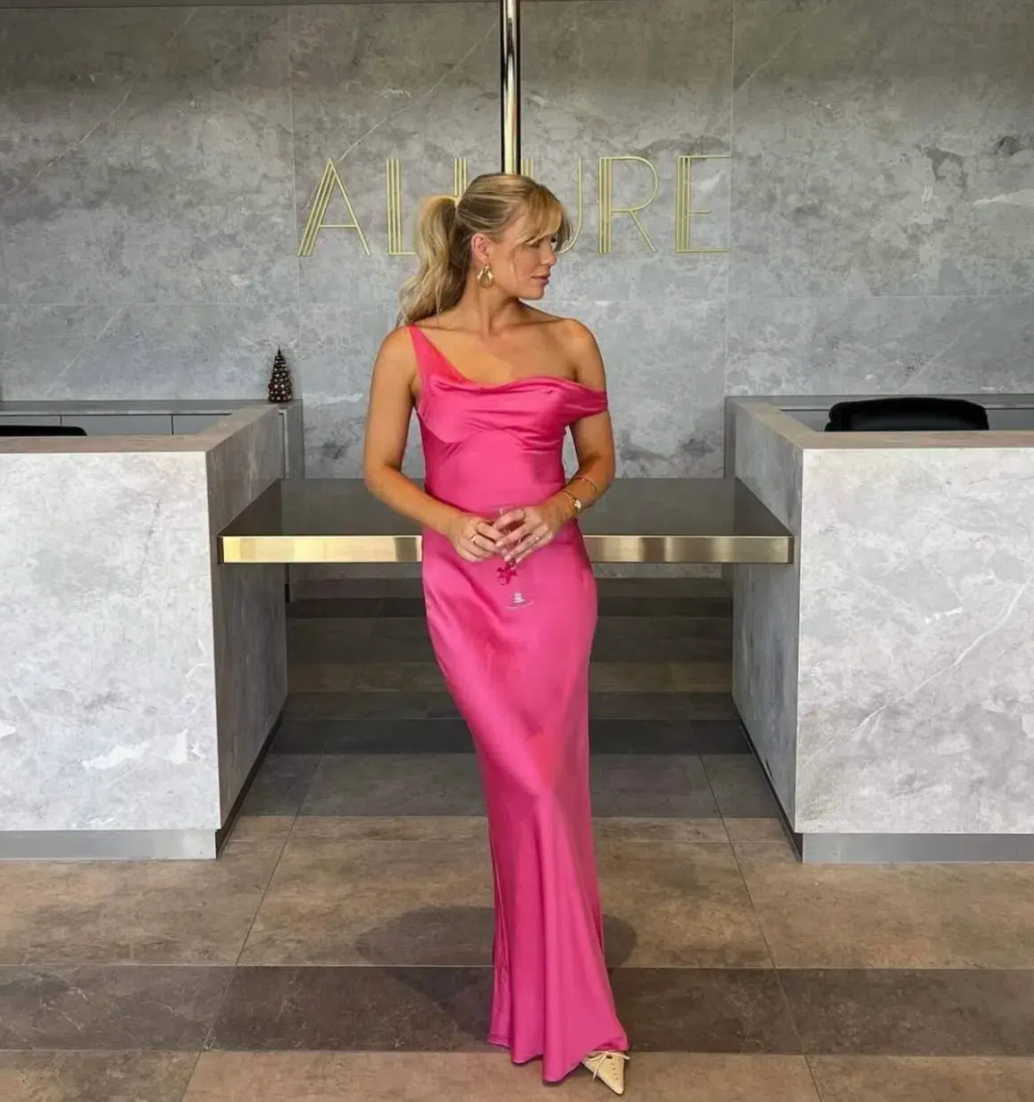 Monika Gown Pink size 10 - Image 4