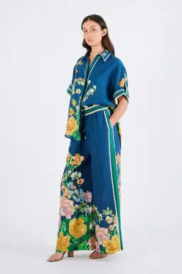 Lyla Linen Set for rent on The Volte - image 2